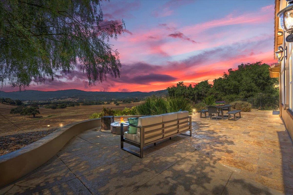 Detail Gallery Image 52 of 62 For 2330 Stonecress St, Gilroy,  CA 95020 - 5 Beds | 4 Baths