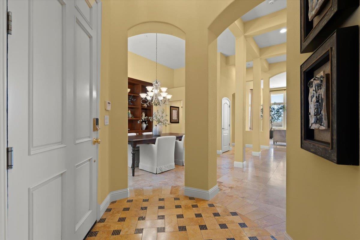 Detail Gallery Image 7 of 62 For 2330 Stonecress St, Gilroy,  CA 95020 - 5 Beds | 4 Baths