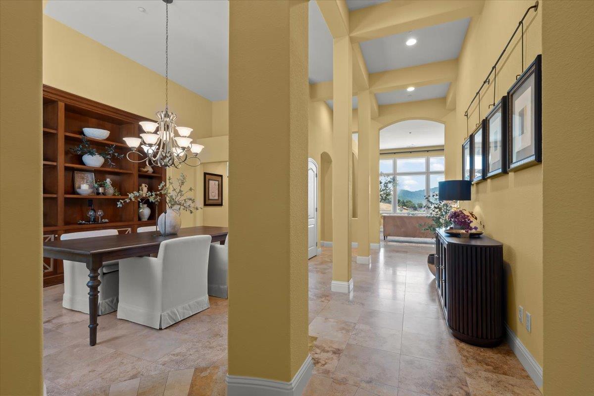 Detail Gallery Image 8 of 62 For 2330 Stonecress St, Gilroy,  CA 95020 - 5 Beds | 4 Baths