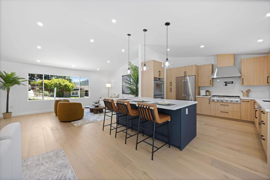 Detail Gallery Image 20 of 80 For 132 Lakeshore Dr, San Mateo,  CA 94402 - 3 Beds | 2/1 Baths