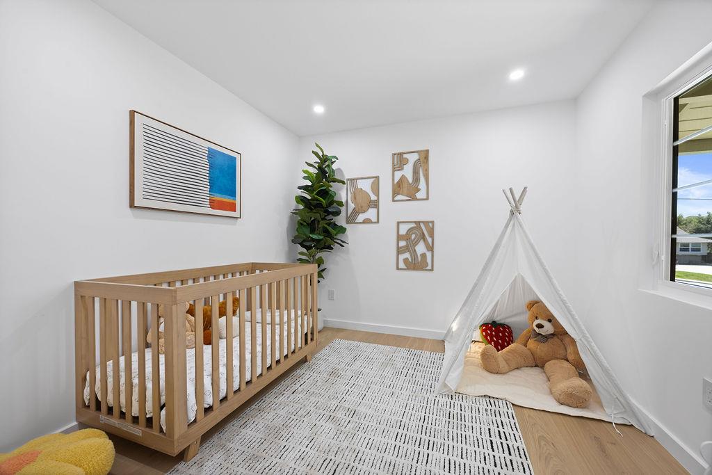 Detail Gallery Image 29 of 80 For 132 Lakeshore Dr, San Mateo,  CA 94402 - 3 Beds | 2/1 Baths