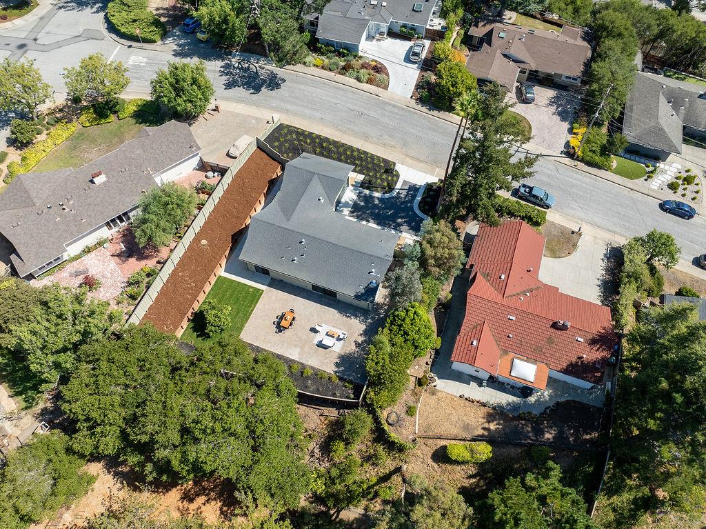 Detail Gallery Image 47 of 80 For 132 Lakeshore Dr, San Mateo,  CA 94402 - 3 Beds | 2/1 Baths