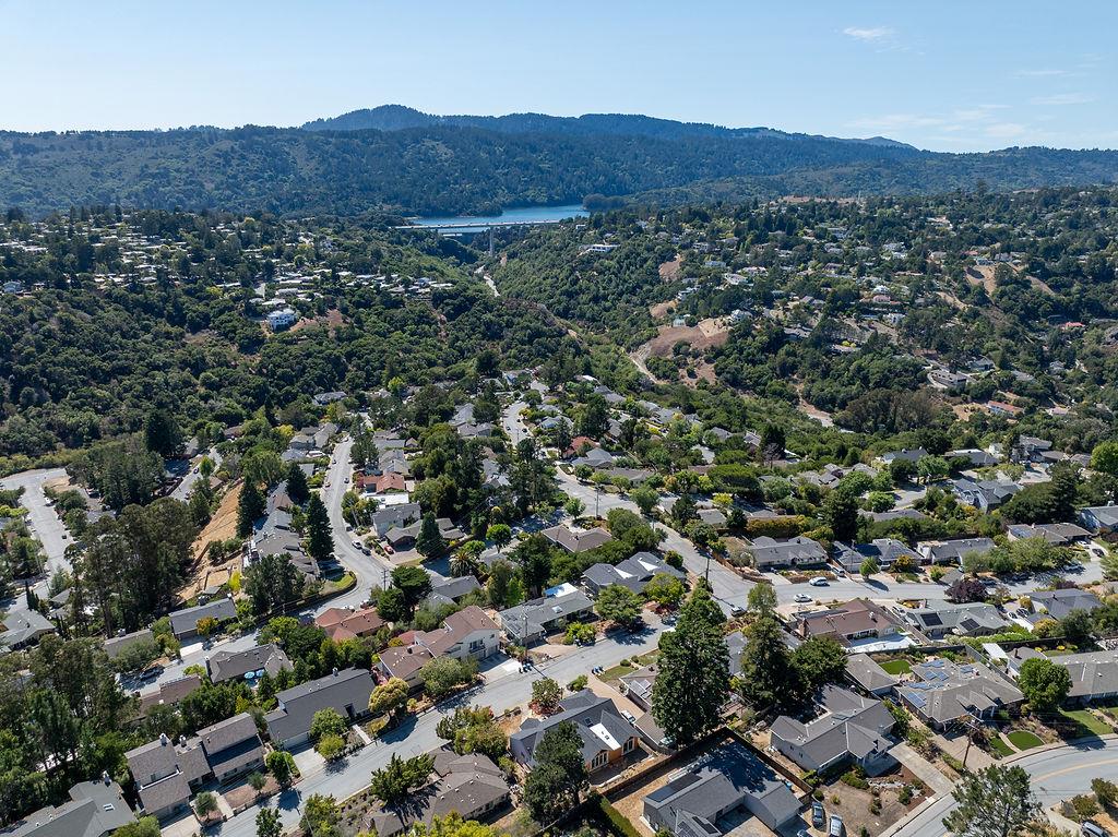 Detail Gallery Image 55 of 80 For 132 Lakeshore Dr, San Mateo,  CA 94402 - 3 Beds | 2/1 Baths