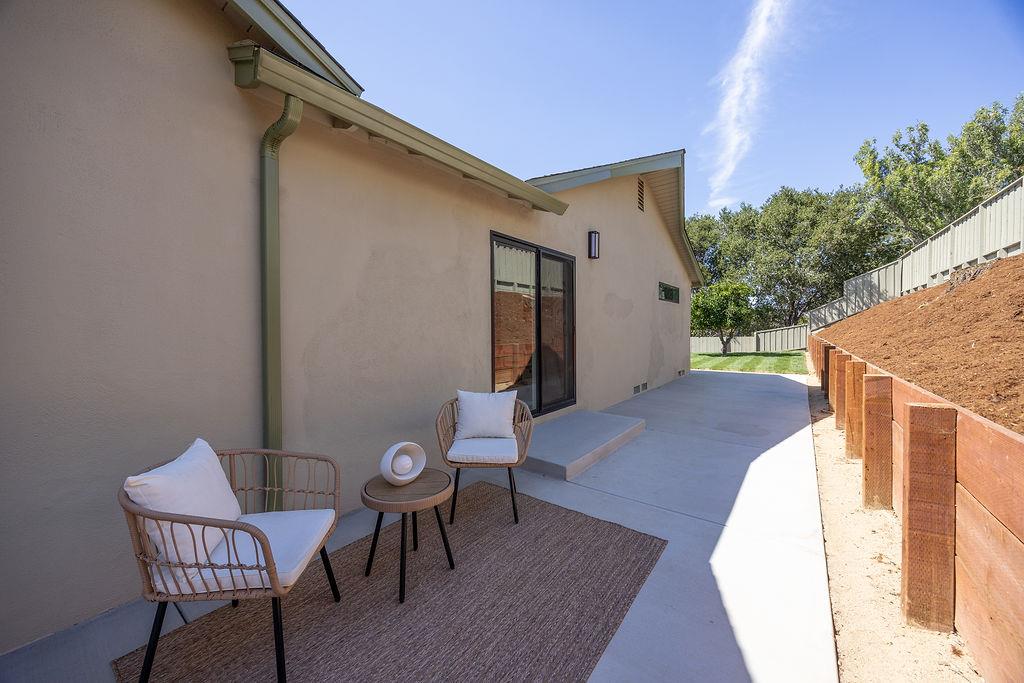 Detail Gallery Image 65 of 80 For 132 Lakeshore Dr, San Mateo,  CA 94402 - 3 Beds | 2/1 Baths