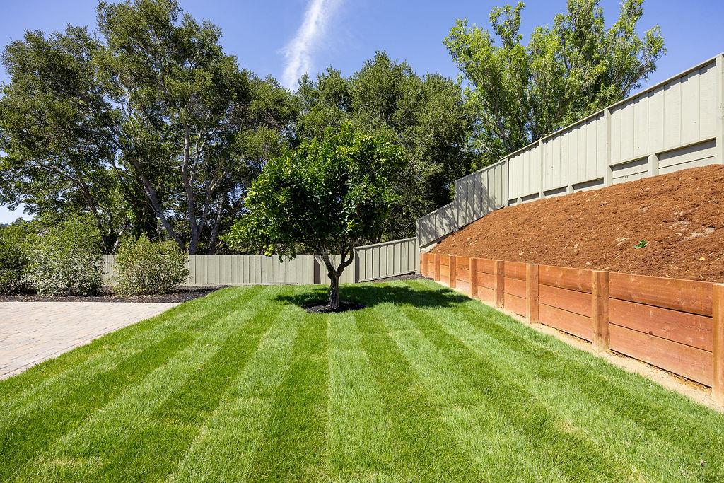 Detail Gallery Image 67 of 80 For 132 Lakeshore Dr, San Mateo,  CA 94402 - 3 Beds | 2/1 Baths