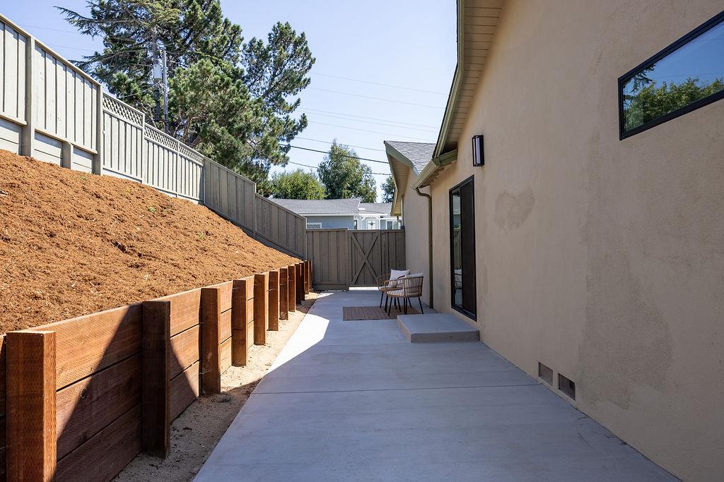 Detail Gallery Image 68 of 80 For 132 Lakeshore Dr, San Mateo,  CA 94402 - 3 Beds | 2/1 Baths