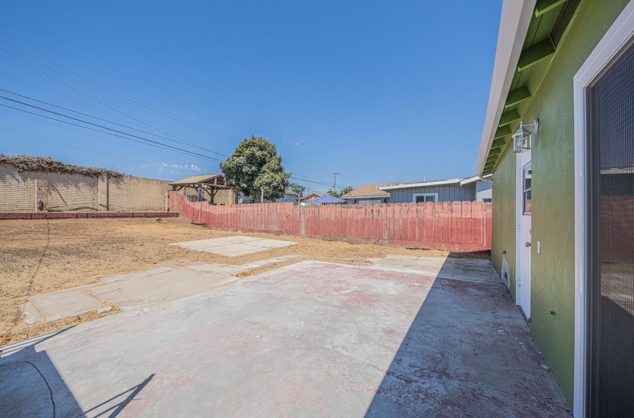 Detail Gallery Image 6 of 24 For 1731 Pescadero Dr, Salinas,  CA 93906 - 3 Beds | 1/1 Baths