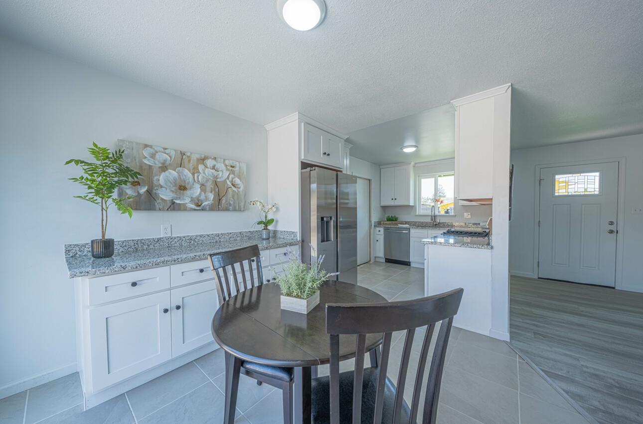 Detail Gallery Image 8 of 24 For 1731 Pescadero Dr, Salinas,  CA 93906 - 3 Beds | 1/1 Baths