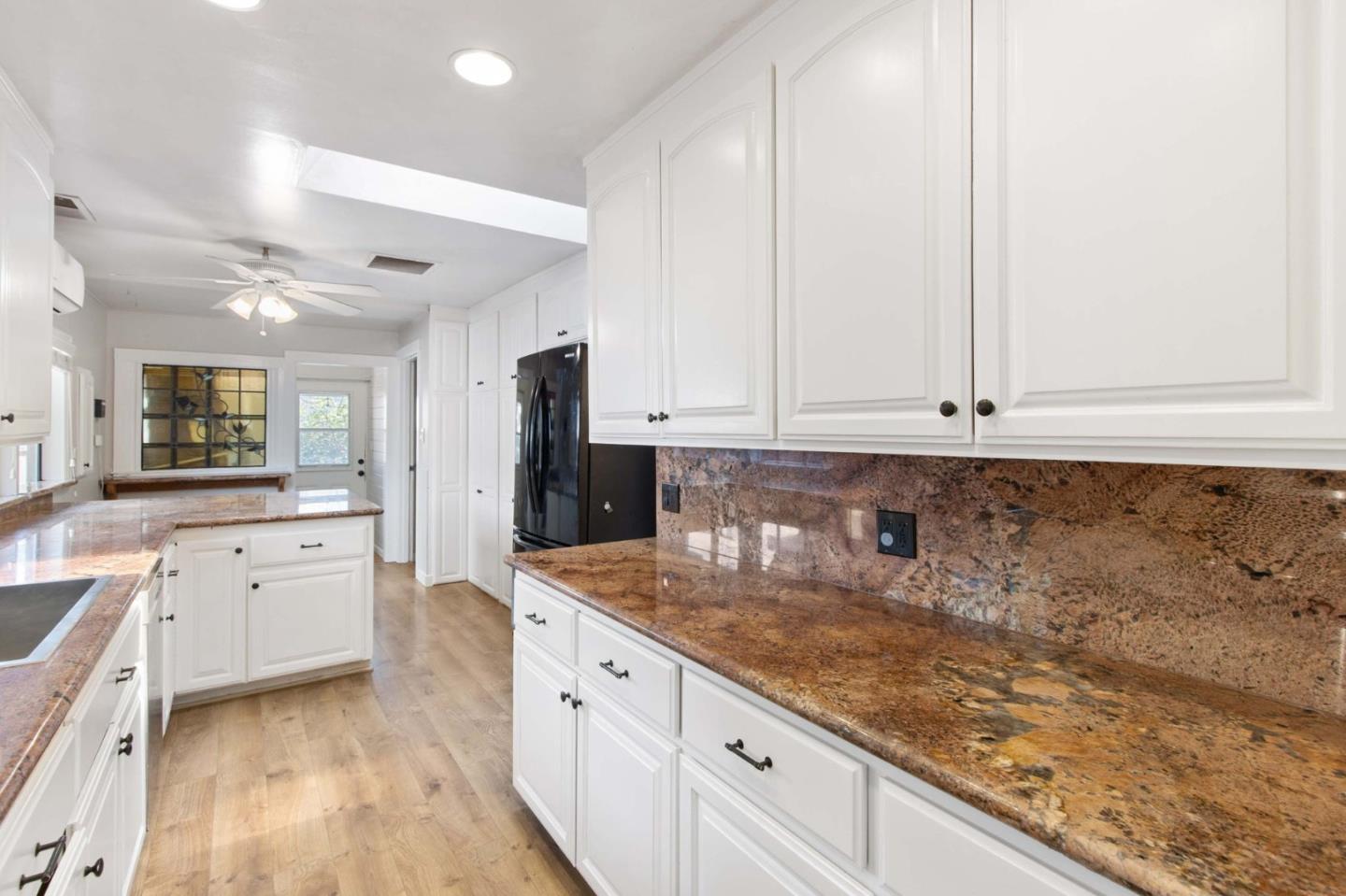 Detail Gallery Image 23 of 46 For 251 Vera Ave, Redwood City,  CA 94061 - 2 Beds | 1 Baths
