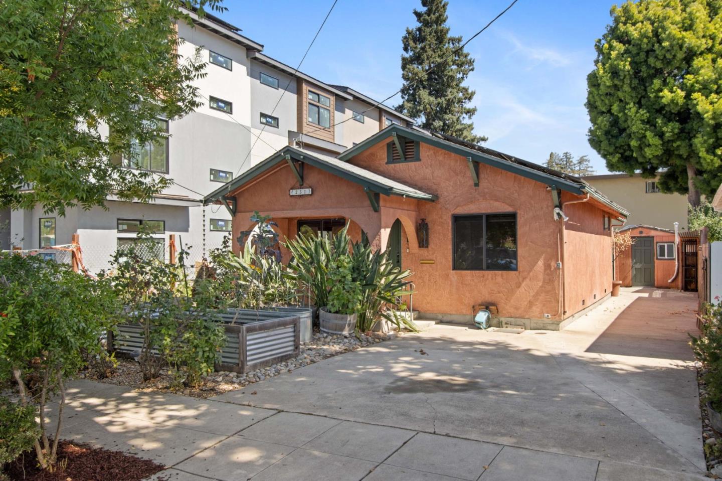 Detail Gallery Image 3 of 46 For 251 Vera Ave, Redwood City,  CA 94061 - 2 Beds | 1 Baths