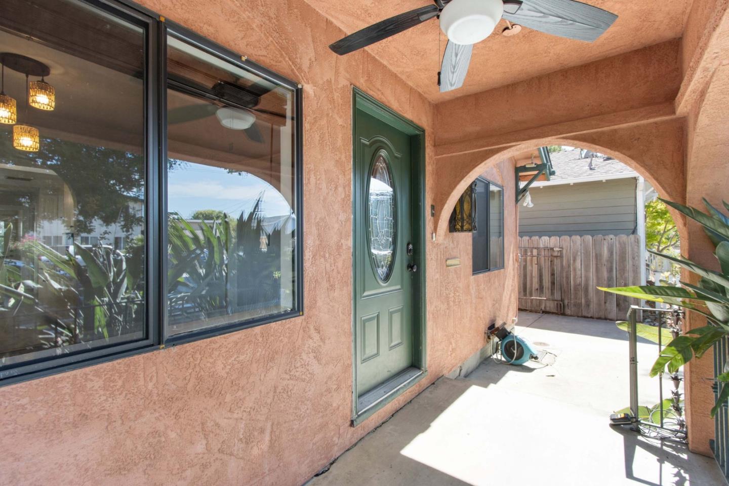 Detail Gallery Image 4 of 46 For 251 Vera Ave, Redwood City,  CA 94061 - 2 Beds | 1 Baths