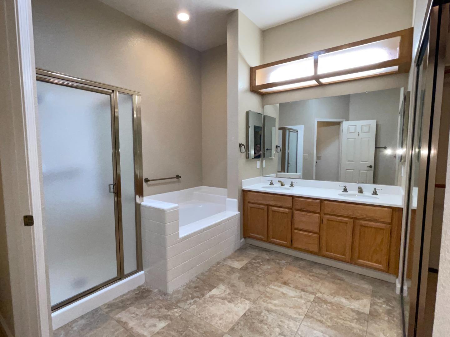 Detail Gallery Image 16 of 21 For 7711 Galloway Dr, San Jose,  CA 95135 - 2 Beds | 2 Baths