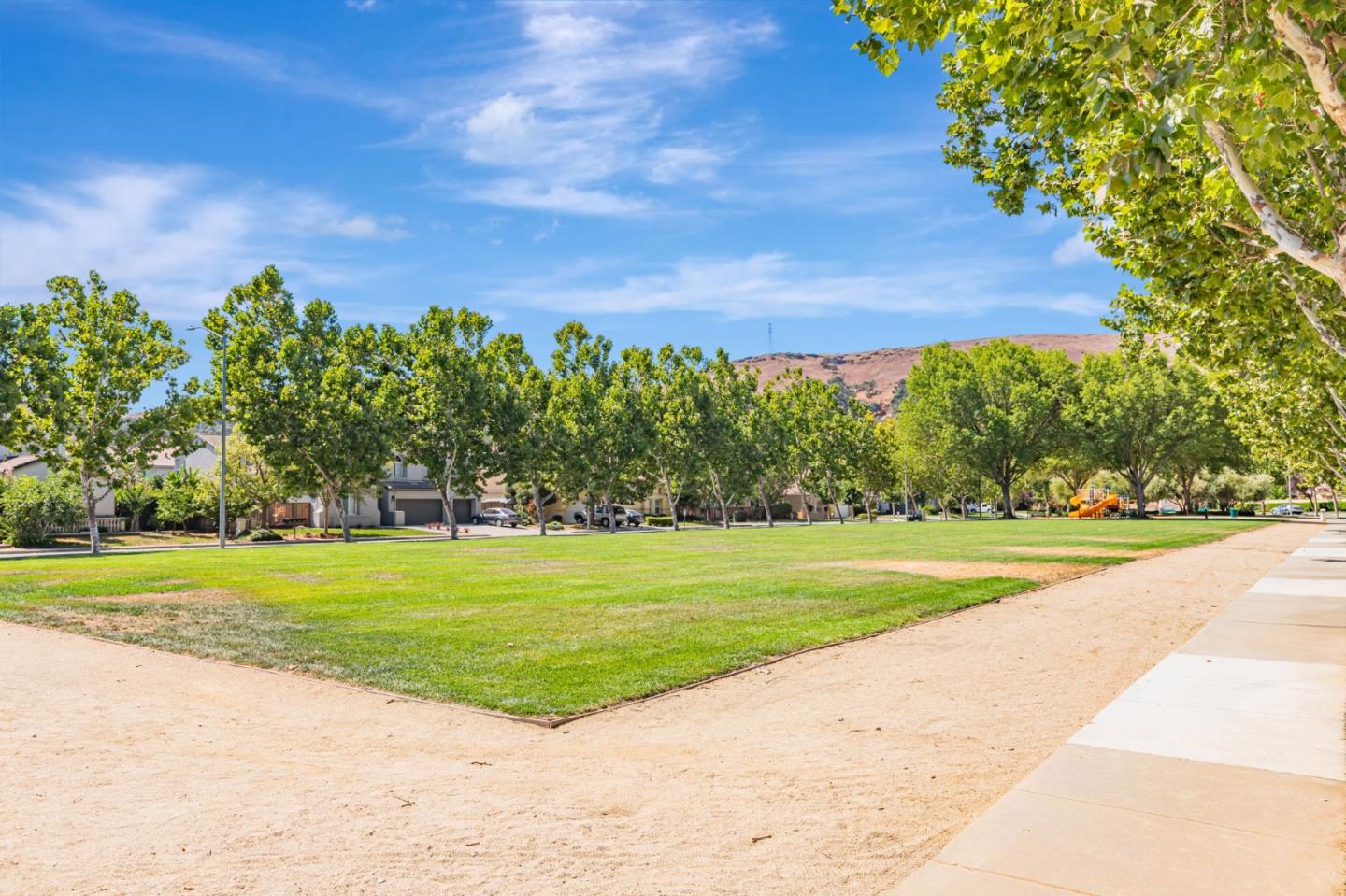 Detail Gallery Image 23 of 27 For 19411 Saffron Dr, Morgan Hill,  CA 95037 - 5 Beds | 3/1 Baths