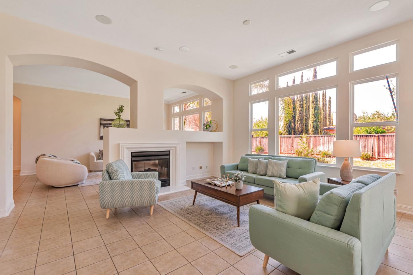 Detail Gallery Image 3 of 27 For 19411 Saffron Dr, Morgan Hill,  CA 95037 - 5 Beds | 3/1 Baths