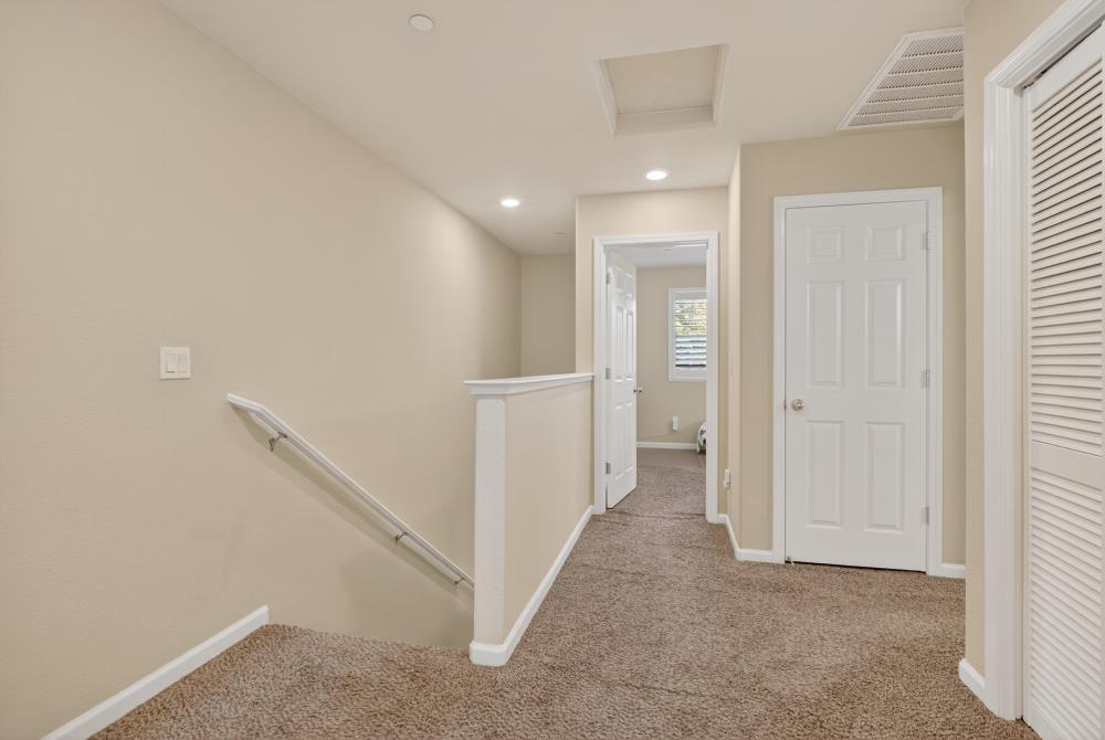 Detail Gallery Image 18 of 43 For 310 Bathbridge Ln, Sacramento,  CA 95823 - 3 Beds | 2/1 Baths