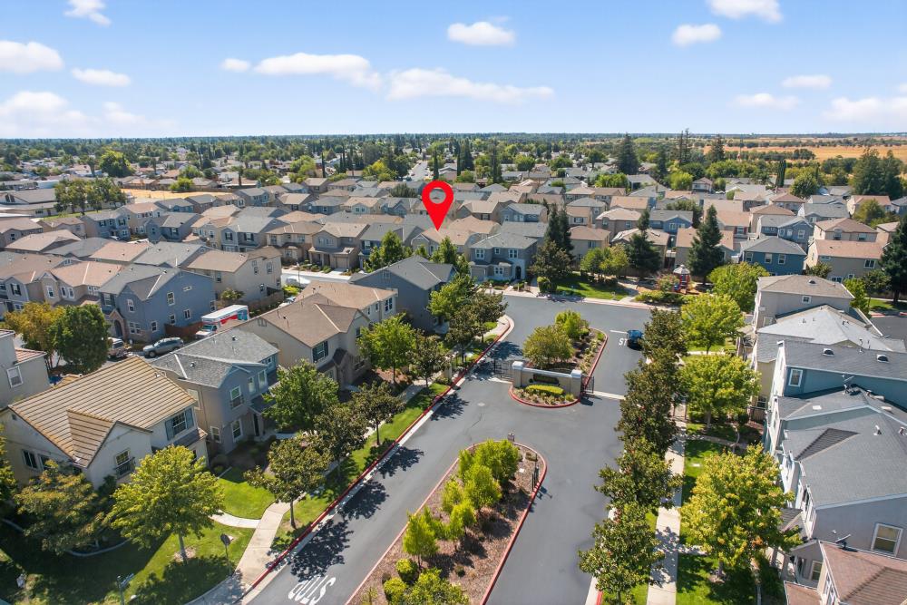 Detail Gallery Image 41 of 43 For 310 Bathbridge Ln, Sacramento,  CA 95823 - 3 Beds | 2/1 Baths
