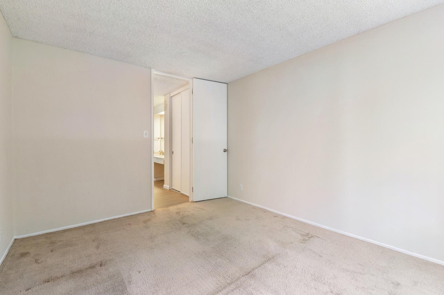 Detail Gallery Image 17 of 27 For 7142 Shelter Creek Ln, San Bruno,  CA 94066 - 2 Beds | 2 Baths