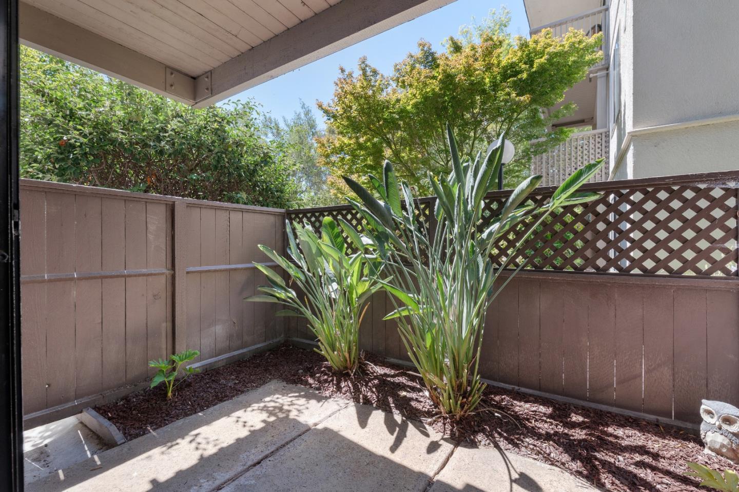 Detail Gallery Image 23 of 27 For 7142 Shelter Creek Ln, San Bruno,  CA 94066 - 2 Beds | 2 Baths