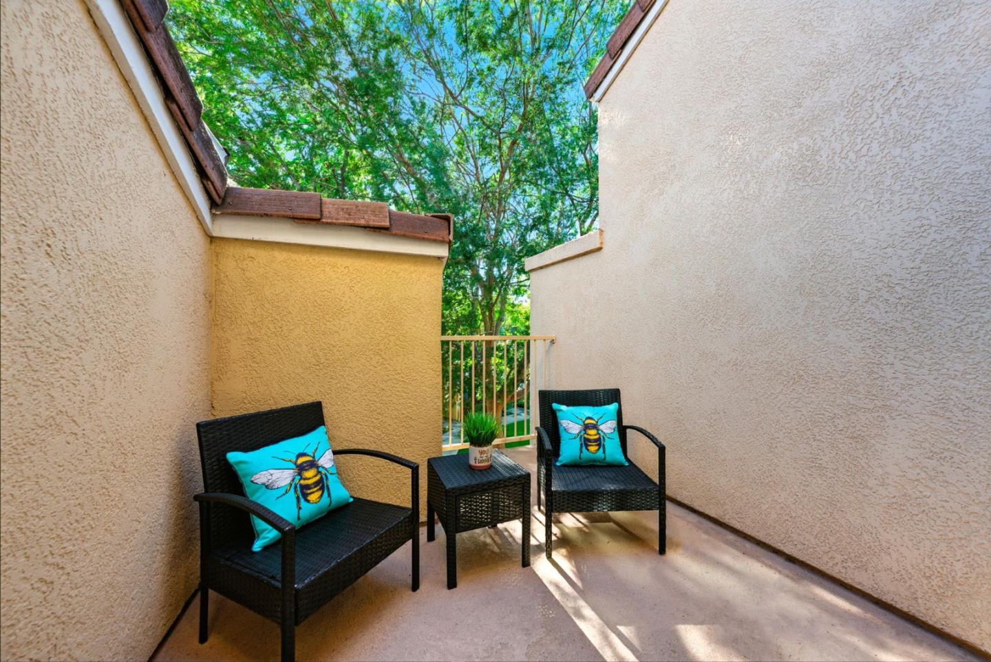 Detail Gallery Image 10 of 53 For 561 Manhattan Pl, San Jose,  CA 95136 - 1 Beds | 1/1 Baths