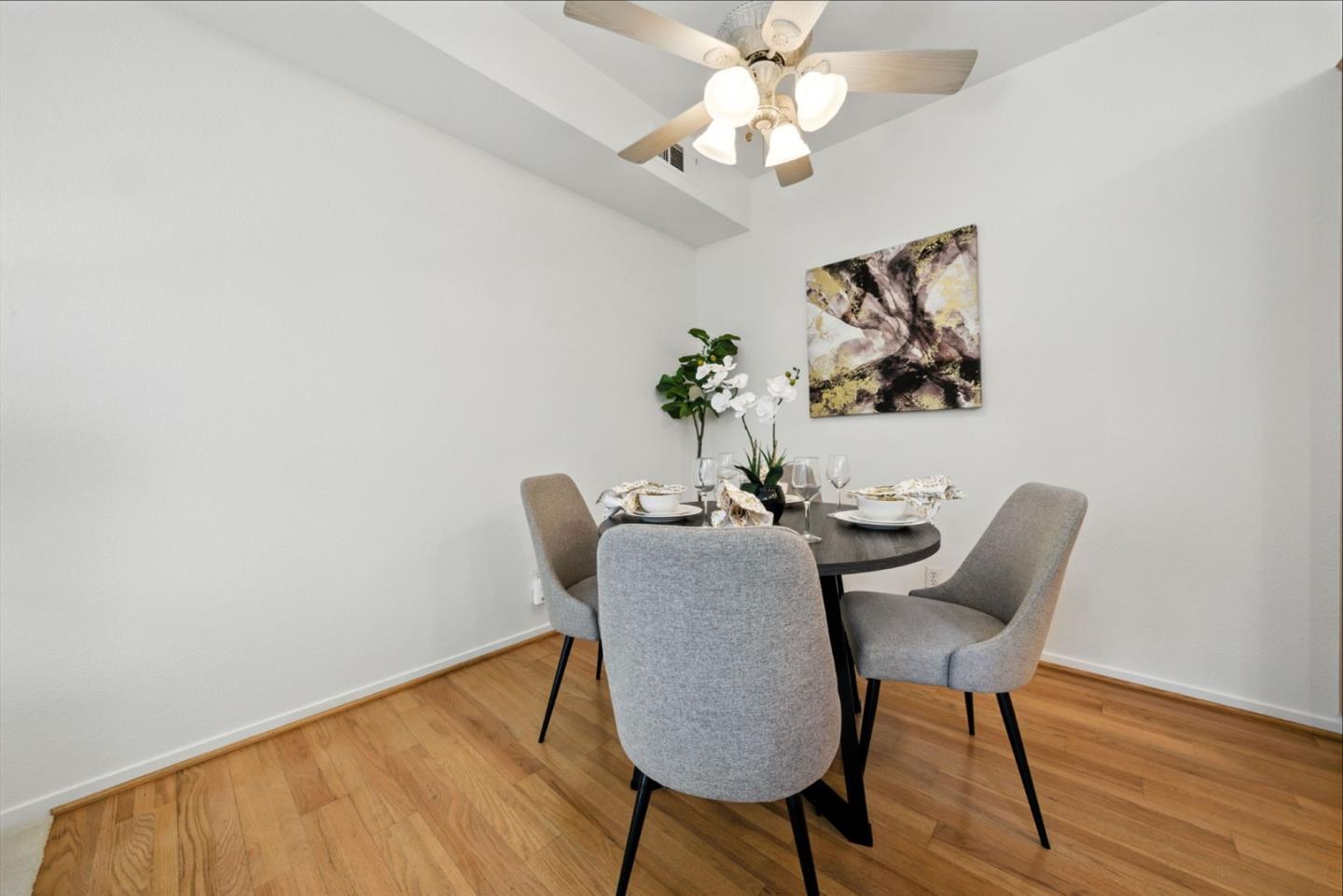 Detail Gallery Image 13 of 53 For 561 Manhattan Pl, San Jose,  CA 95136 - 1 Beds | 1/1 Baths