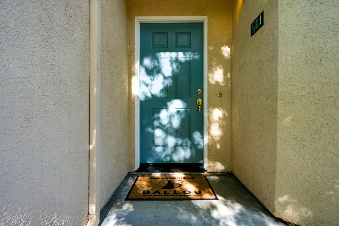 Detail Gallery Image 2 of 53 For 561 Manhattan Pl, San Jose,  CA 95136 - 1 Beds | 1/1 Baths