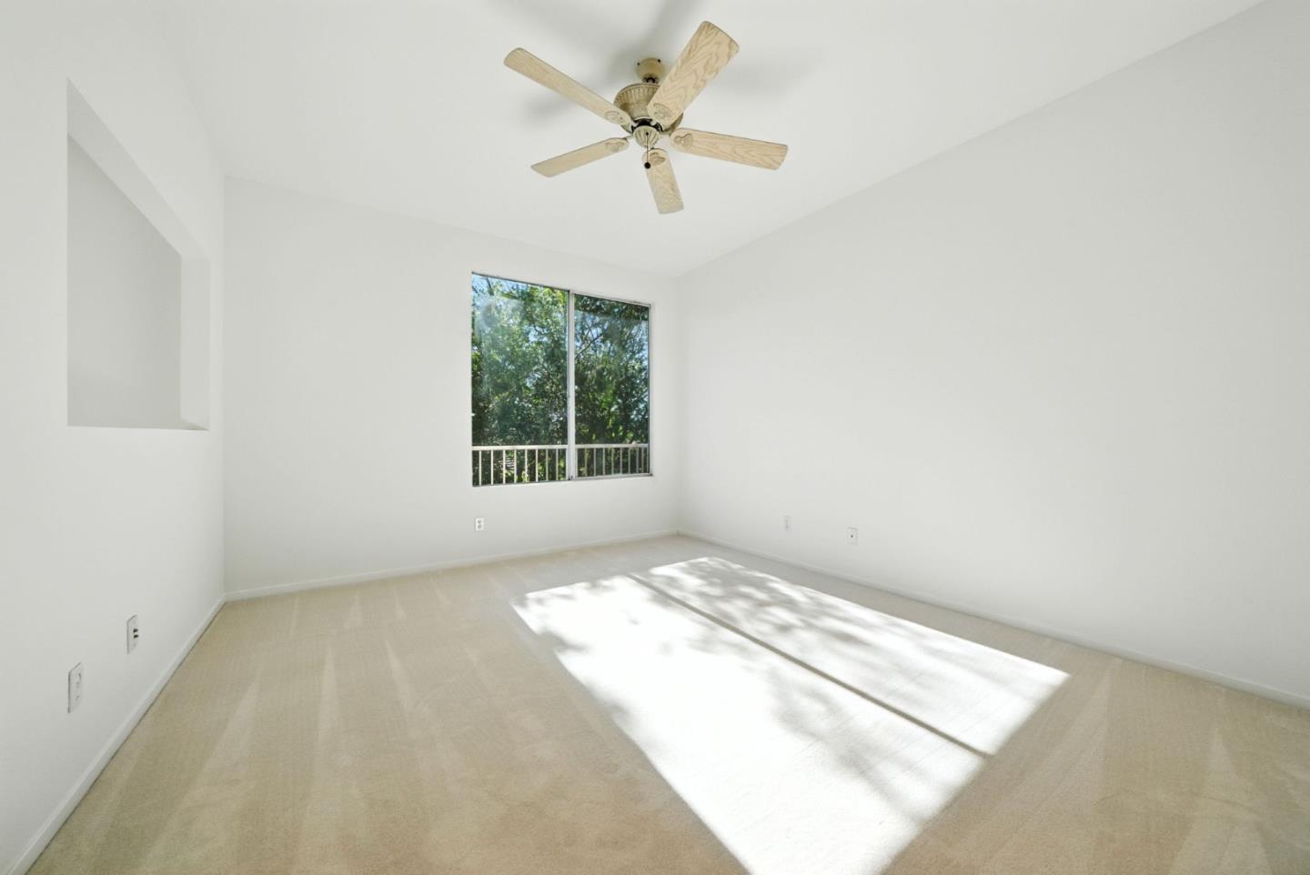 Detail Gallery Image 23 of 53 For 561 Manhattan Pl, San Jose,  CA 95136 - 1 Beds | 1/1 Baths