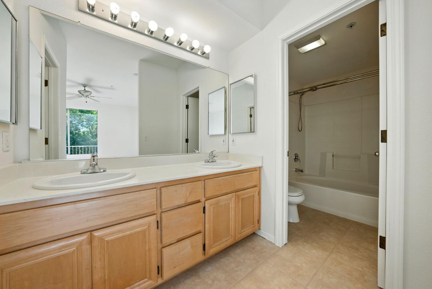 Detail Gallery Image 26 of 53 For 561 Manhattan Pl, San Jose,  CA 95136 - 1 Beds | 1/1 Baths