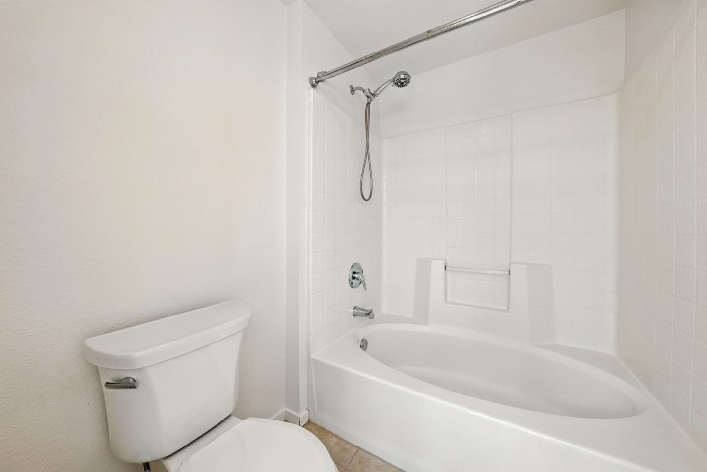 Detail Gallery Image 27 of 53 For 561 Manhattan Pl, San Jose,  CA 95136 - 1 Beds | 1/1 Baths