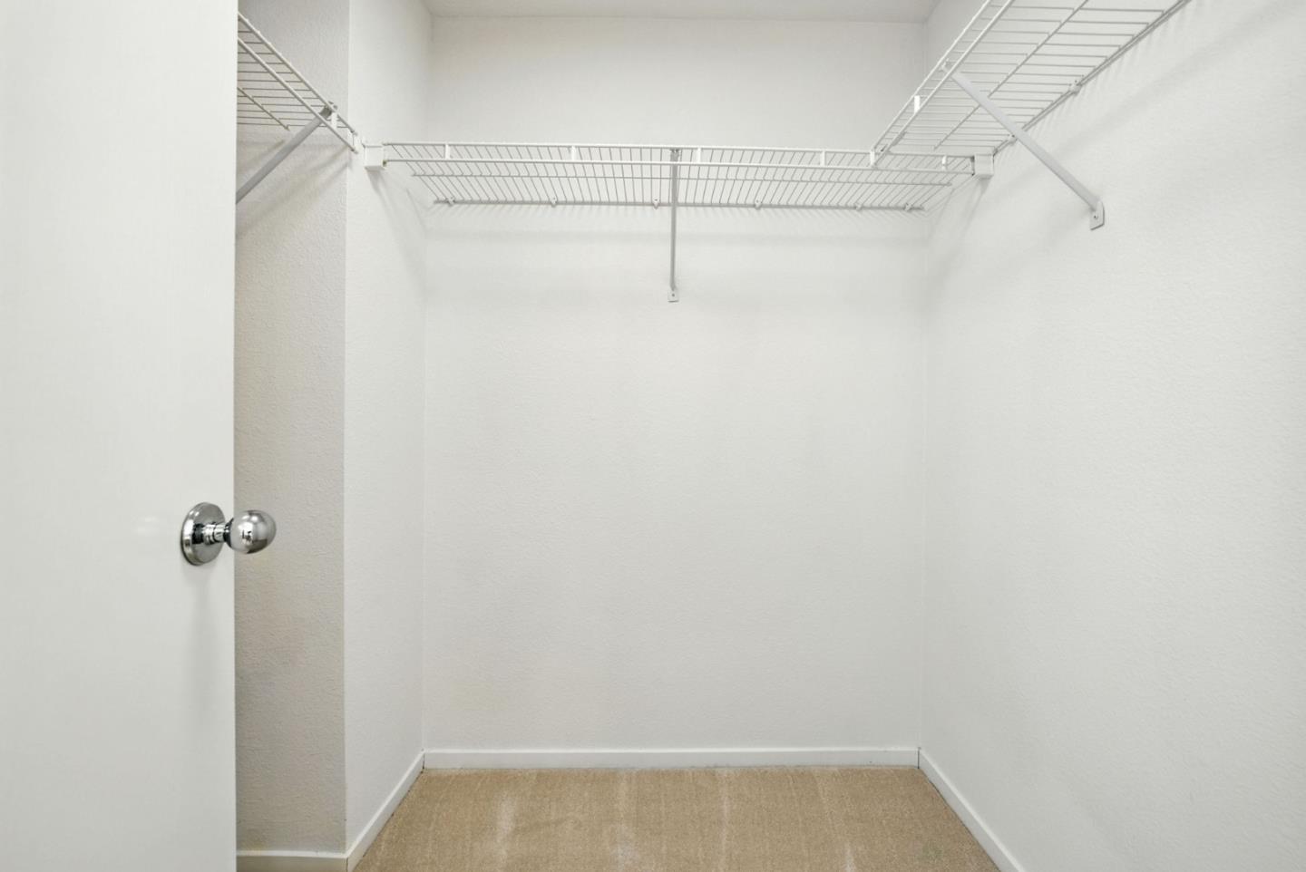 Detail Gallery Image 29 of 53 For 561 Manhattan Pl, San Jose,  CA 95136 - 1 Beds | 1/1 Baths