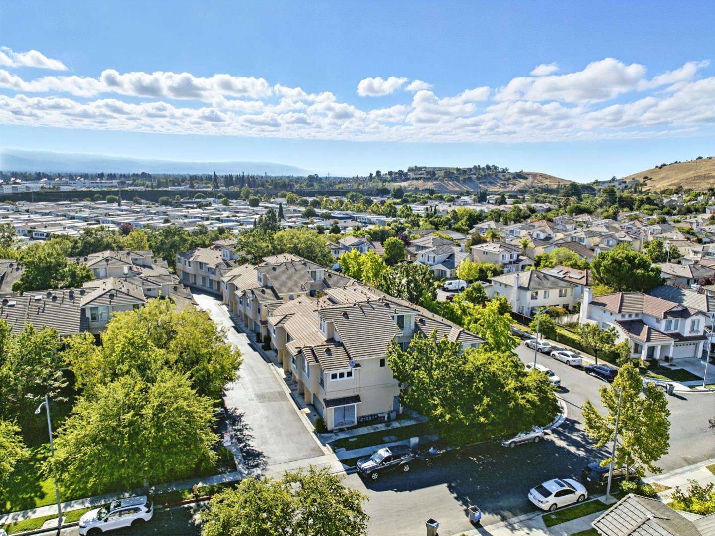 Detail Gallery Image 34 of 53 For 561 Manhattan Pl, San Jose,  CA 95136 - 1 Beds | 1/1 Baths