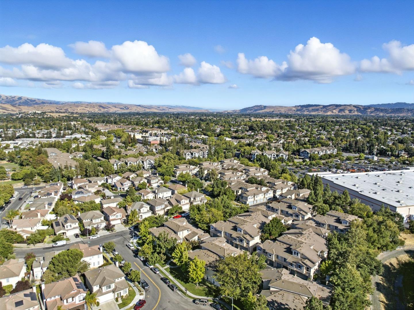 Detail Gallery Image 41 of 53 For 561 Manhattan Pl, San Jose,  CA 95136 - 1 Beds | 1/1 Baths