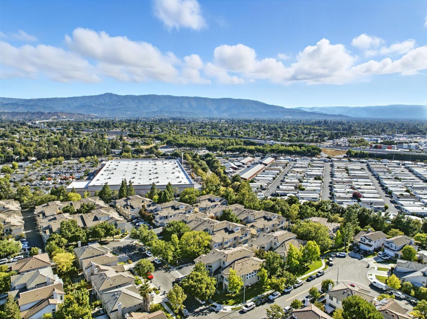 Detail Gallery Image 43 of 53 For 561 Manhattan Pl, San Jose,  CA 95136 - 1 Beds | 1/1 Baths