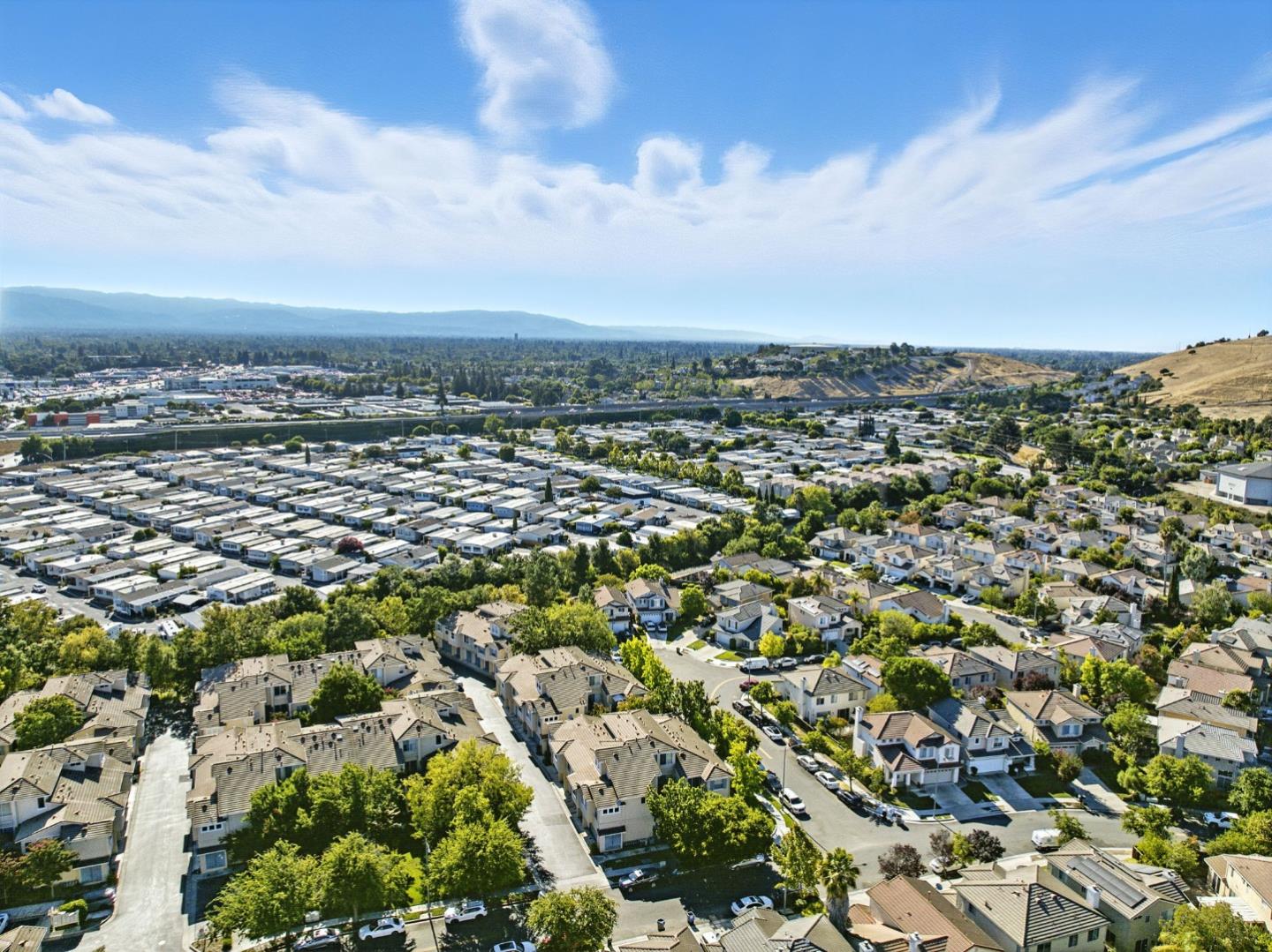 Detail Gallery Image 45 of 53 For 561 Manhattan Pl, San Jose,  CA 95136 - 1 Beds | 1/1 Baths