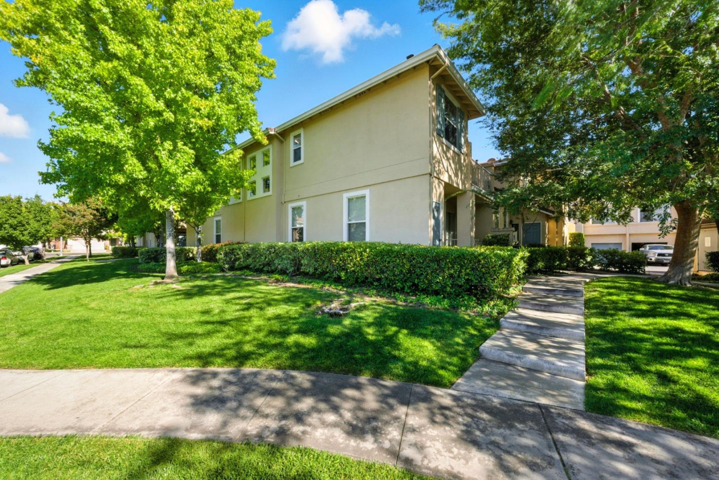 Detail Gallery Image 49 of 53 For 561 Manhattan Pl, San Jose,  CA 95136 - 1 Beds | 1/1 Baths