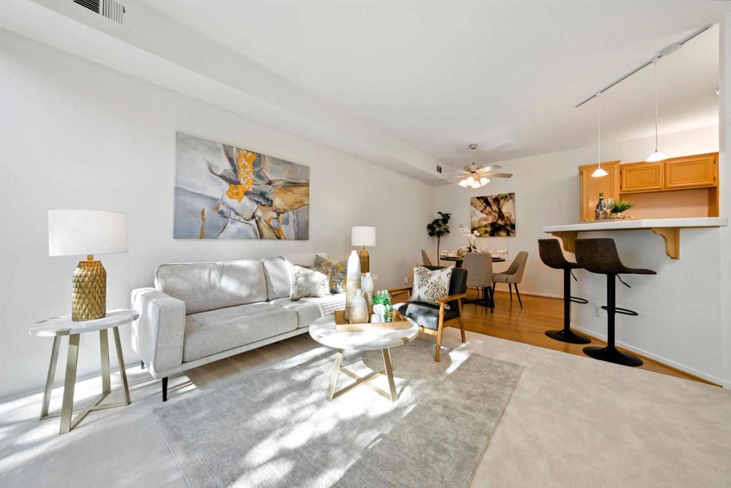Detail Gallery Image 5 of 53 For 561 Manhattan Pl, San Jose,  CA 95136 - 1 Beds | 1/1 Baths