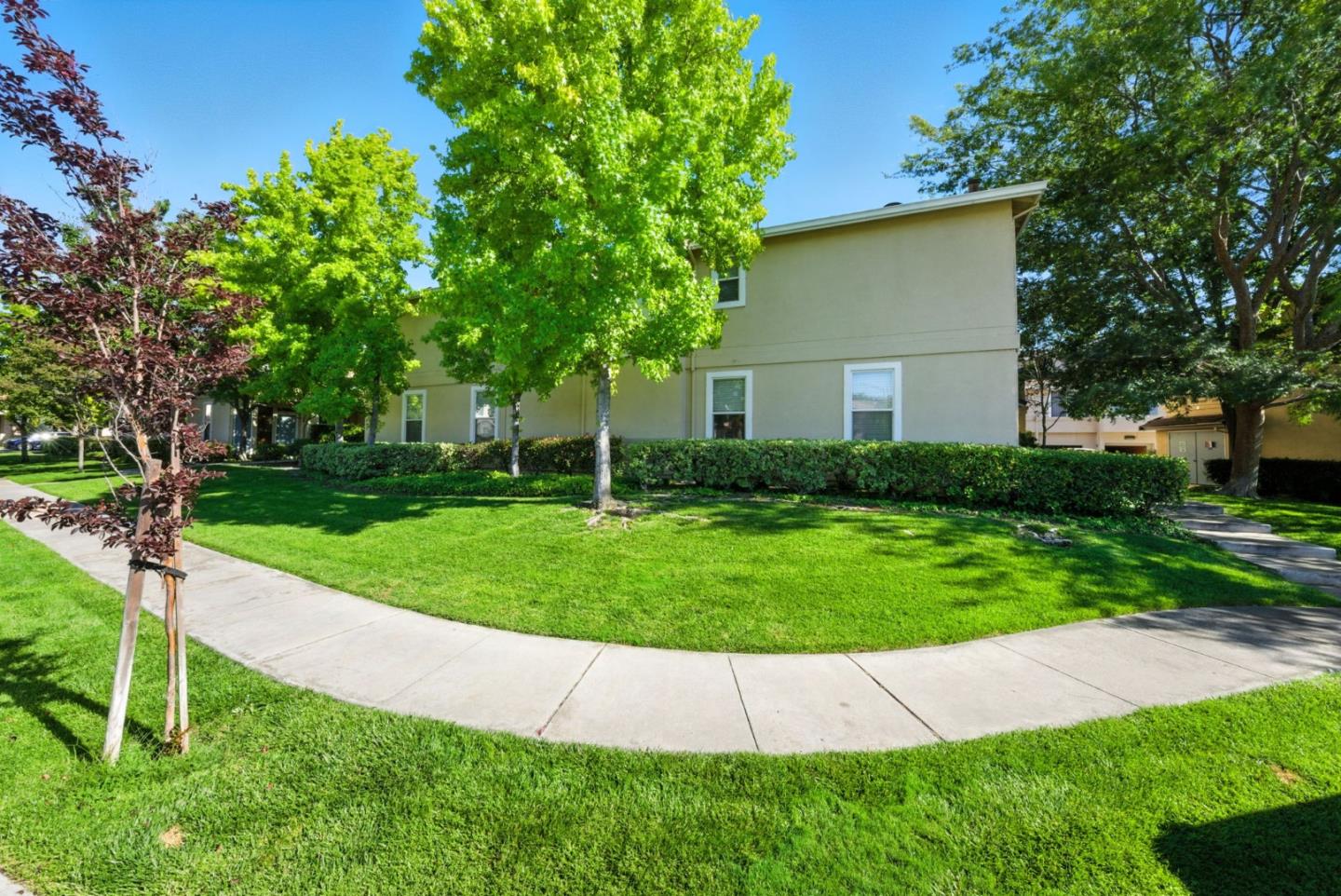 Detail Gallery Image 50 of 53 For 561 Manhattan Pl, San Jose,  CA 95136 - 1 Beds | 1/1 Baths