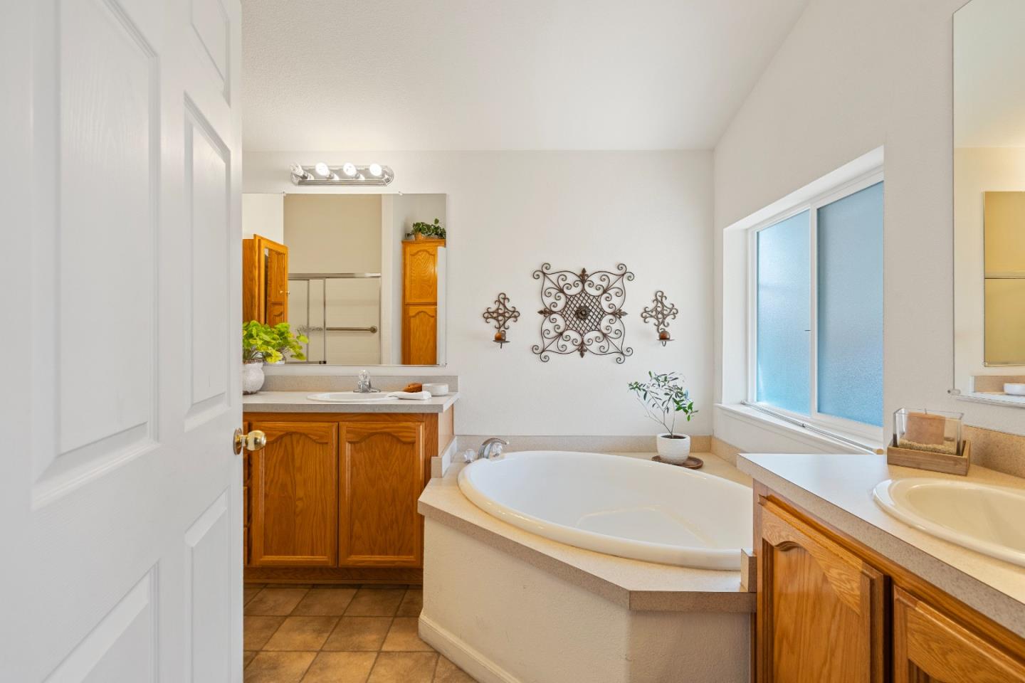 Detail Gallery Image 23 of 32 For 2900 Fairview Rd #1,  Hollister,  CA 95023 - 3 Beds | 2 Baths