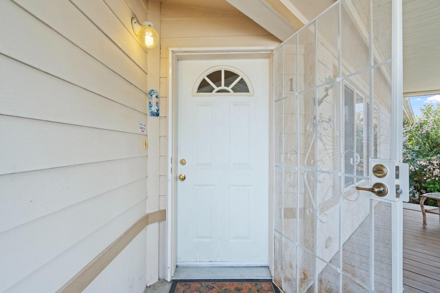 Detail Gallery Image 4 of 32 For 2900 Fairview Rd #1,  Hollister,  CA 95023 - 3 Beds | 2 Baths