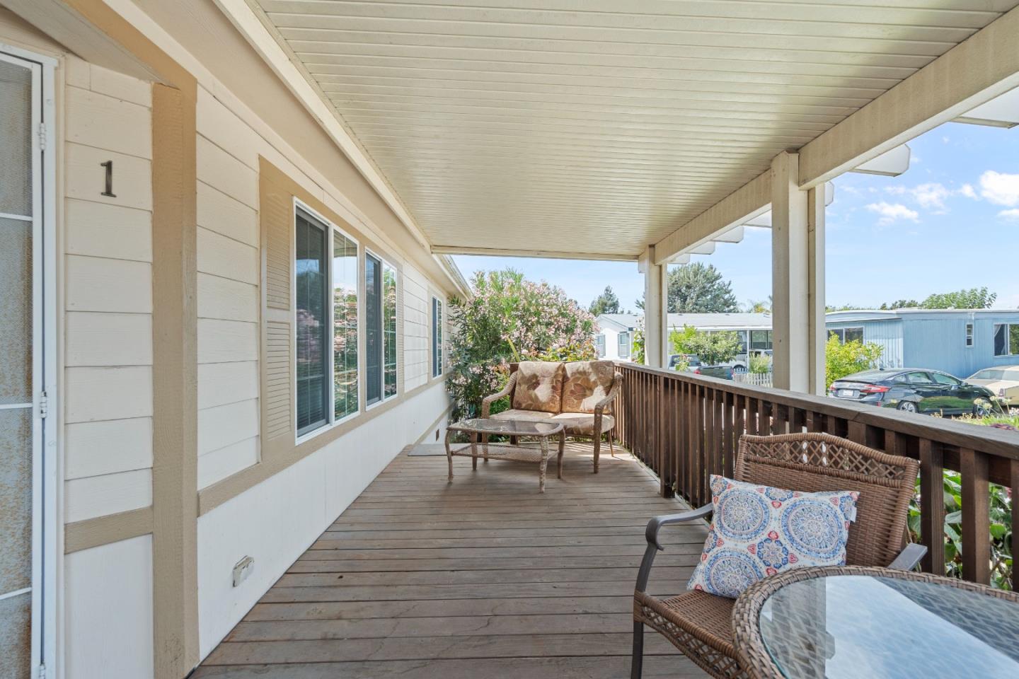 Detail Gallery Image 6 of 32 For 2900 Fairview Rd #1,  Hollister,  CA 95023 - 3 Beds | 2 Baths