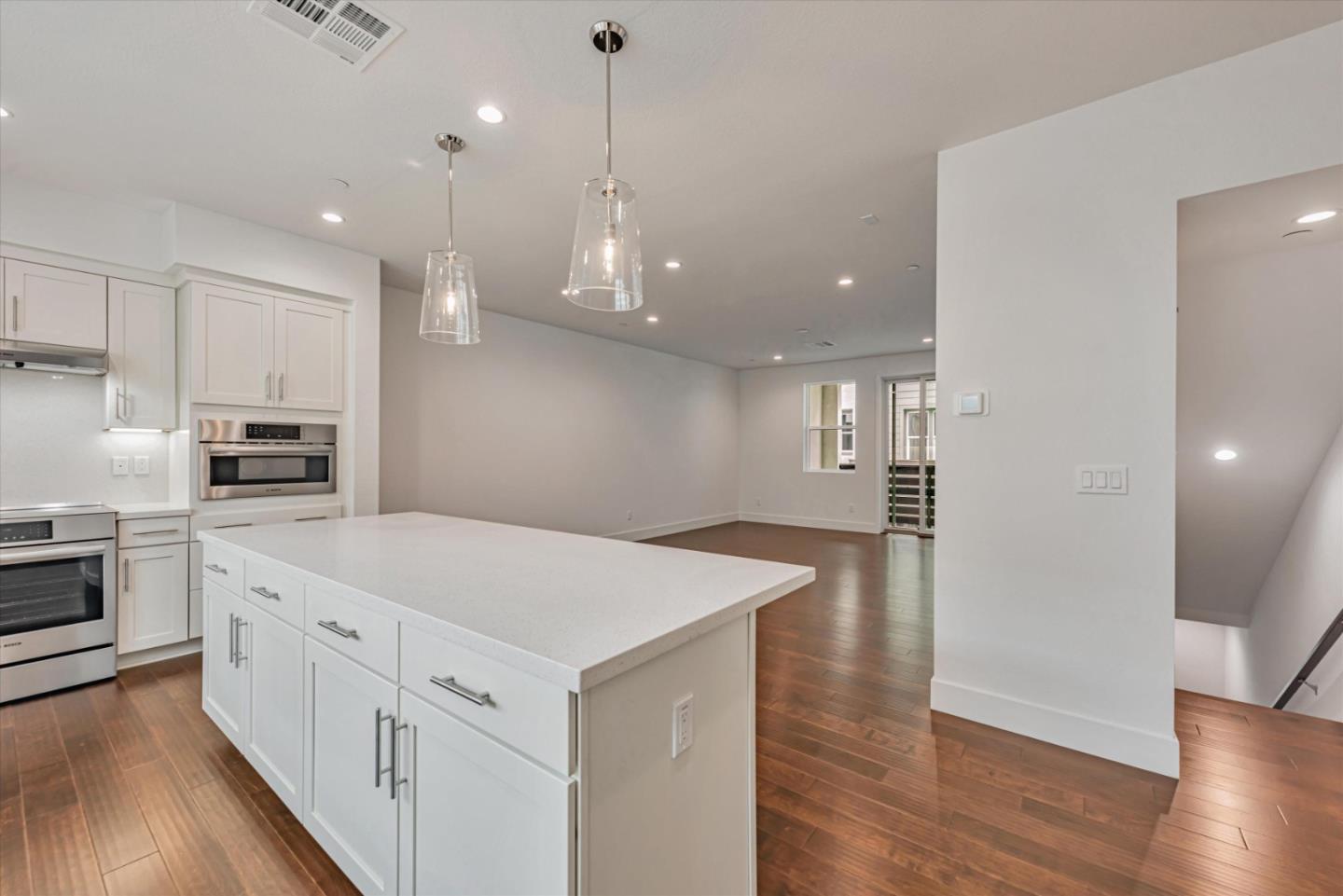 Detail Gallery Image 12 of 19 For 3005 Ivory Ter, San Ramon,  CA 94583 - 3 Beds | 3/1 Baths
