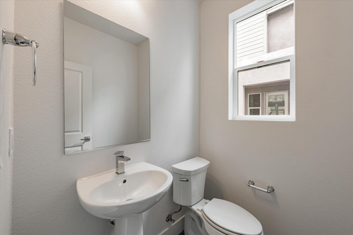 Detail Gallery Image 17 of 19 For 3005 Ivory Ter, San Ramon,  CA 94583 - 3 Beds | 3/1 Baths