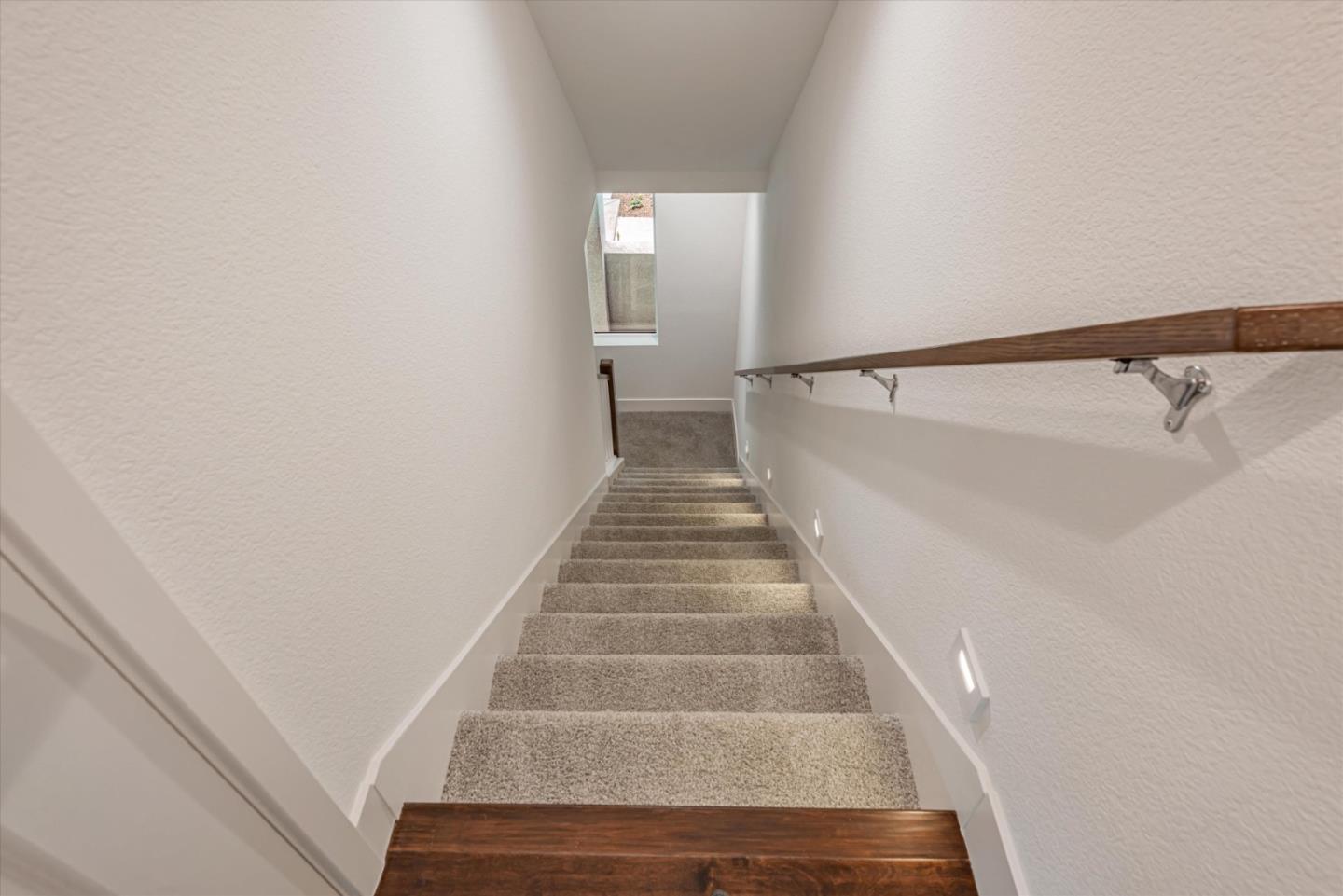 Detail Gallery Image 5 of 19 For 3005 Ivory Ter, San Ramon,  CA 94583 - 3 Beds | 3/1 Baths