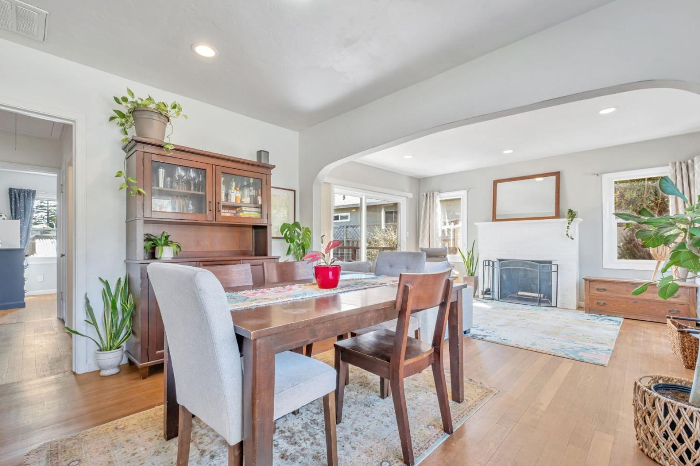 Detail Gallery Image 14 of 34 For 248 Goss Ave, Santa Cruz,  CA 95065 - 3 Beds | 1 Baths