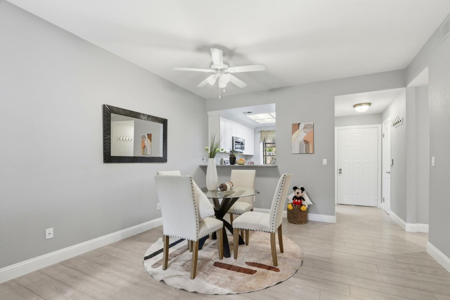 Detail Gallery Image 7 of 38 For 1400 Bowe Ave #305,  Santa Clara,  CA 95051 - 2 Beds | 2 Baths