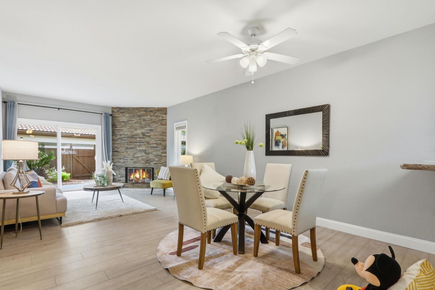 Detail Gallery Image 8 of 38 For 1400 Bowe Ave #305,  Santa Clara,  CA 95051 - 2 Beds | 2 Baths