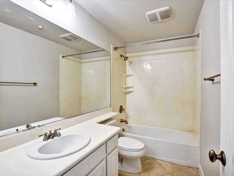 Detail Gallery Image 30 of 46 For 6130 Yardley Ln, San Ramon,  CA 94582 - 5 Beds | 3 Baths