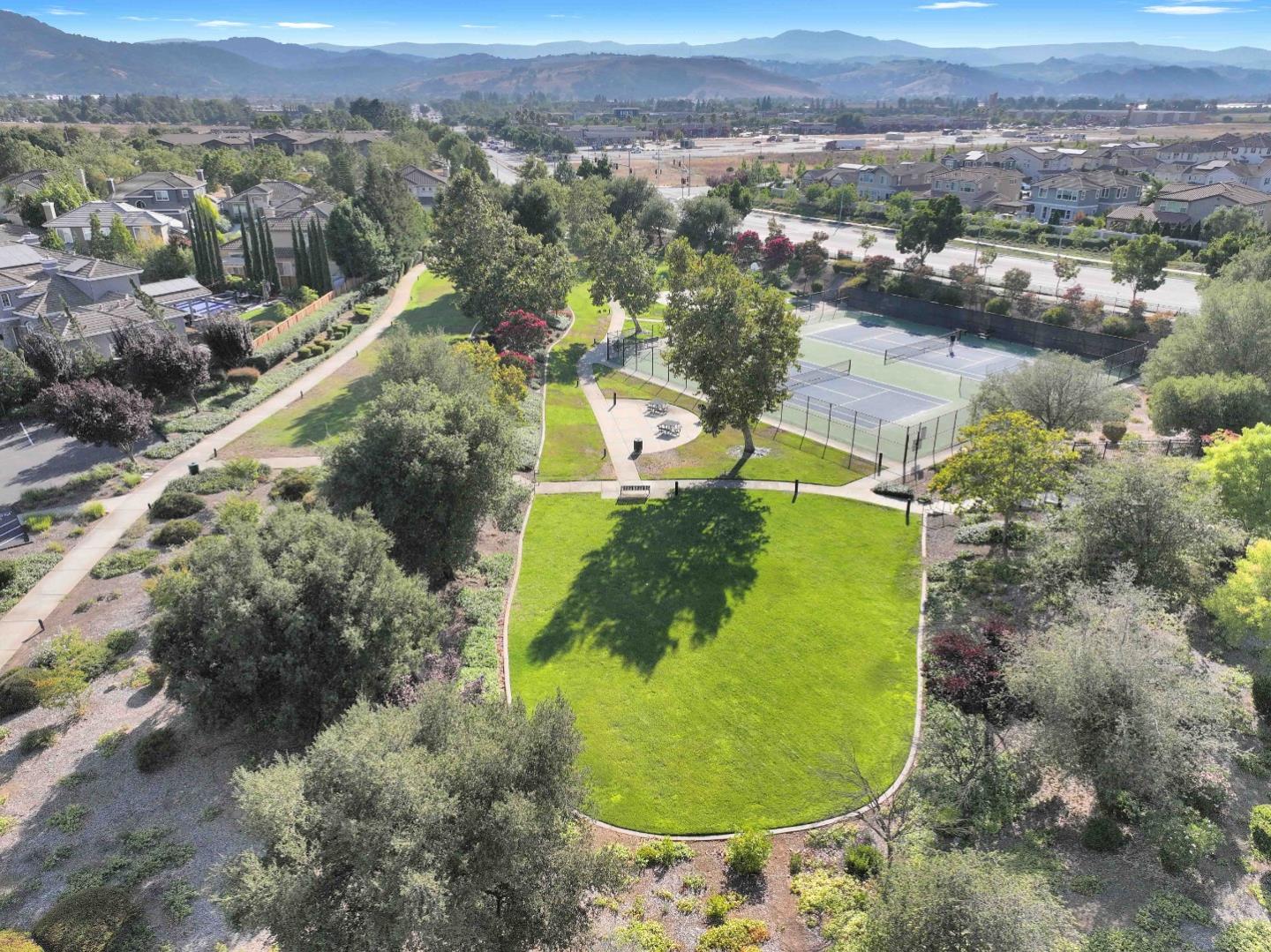 Detail Gallery Image 36 of 40 For 18430 Carmelo Ct, Morgan Hill,  CA 95037 - 4 Beds | 2/1 Baths