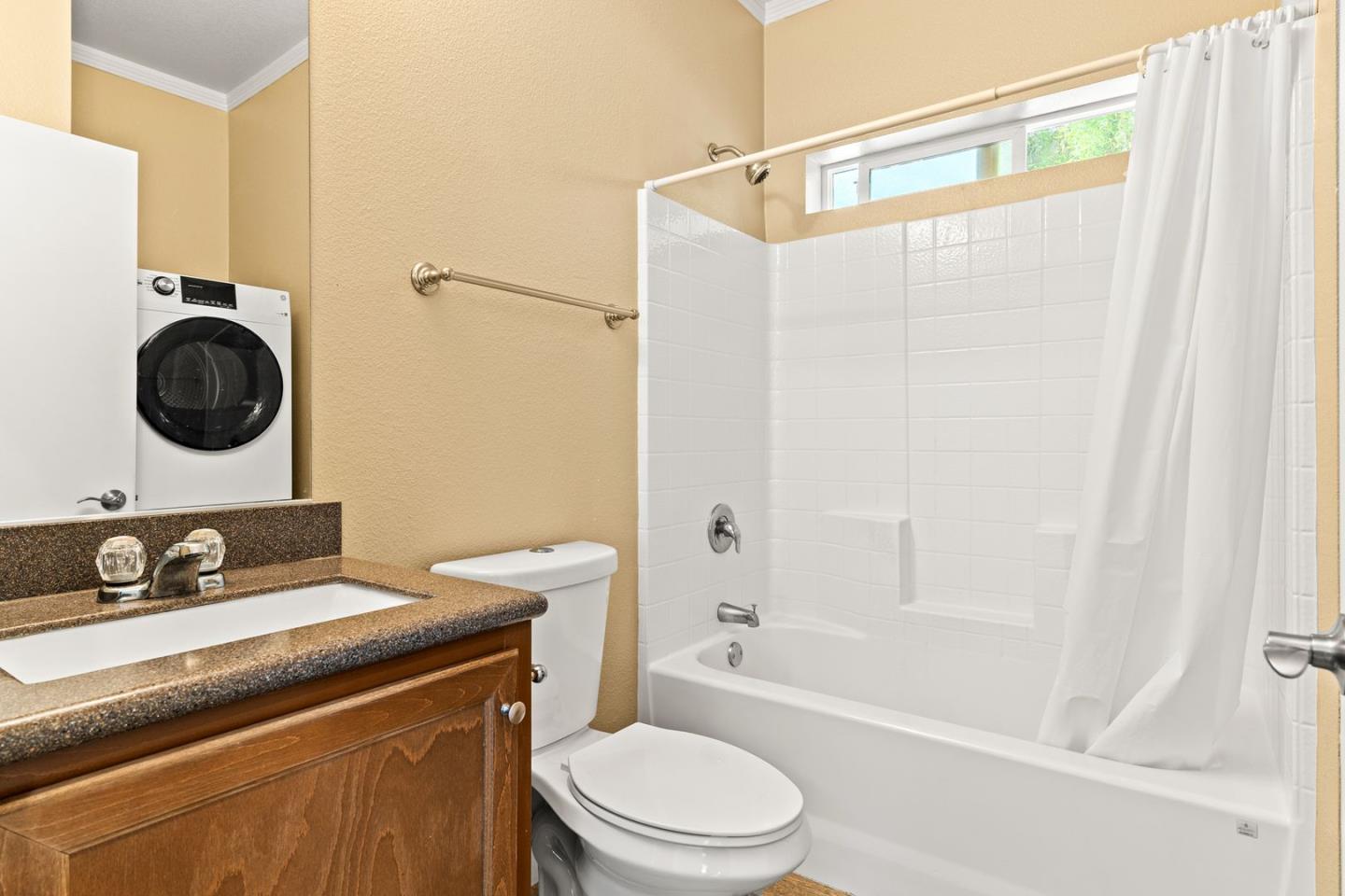 Detail Gallery Image 11 of 27 For 230-250 Smalley Ave, Hayward,  CA 94541 - – Beds | – Baths