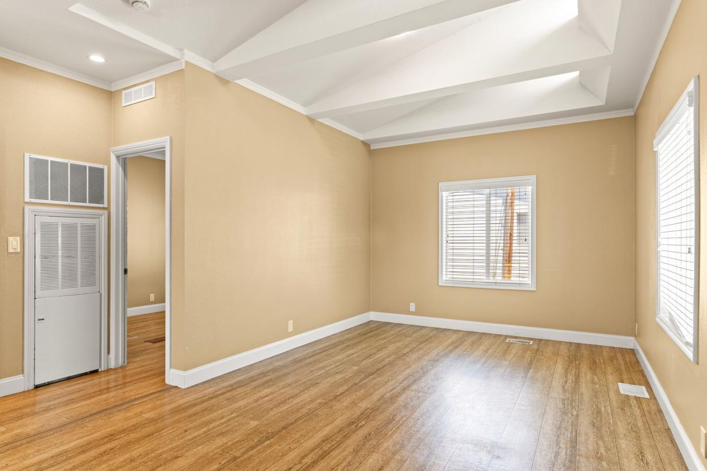 Detail Gallery Image 13 of 27 For 230-250 Smalley Ave, Hayward,  CA 94541 - – Beds | – Baths