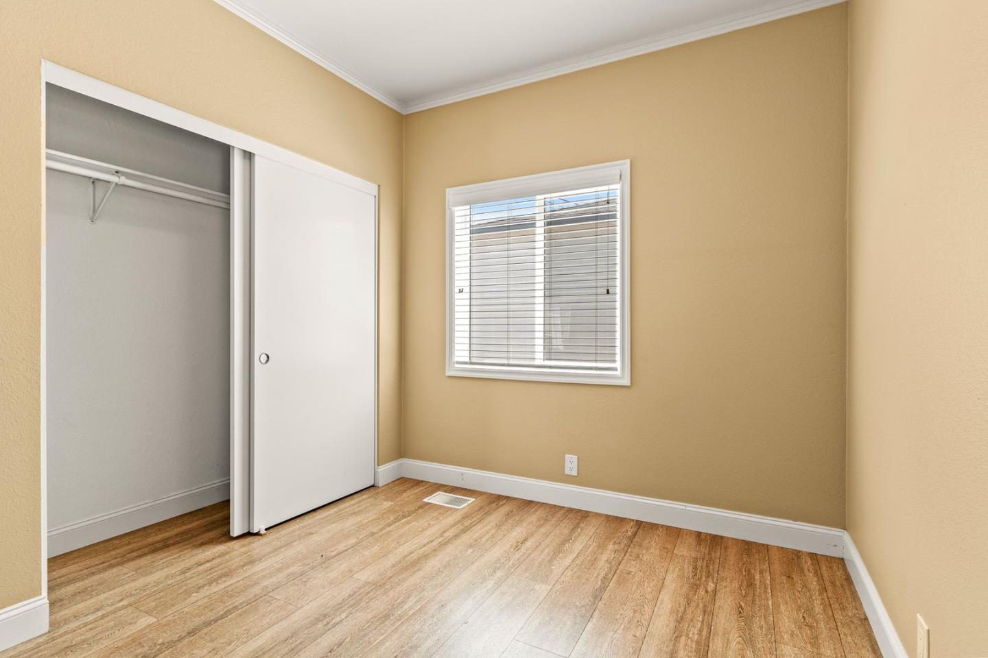 Detail Gallery Image 14 of 27 For 230-250 Smalley Ave, Hayward,  CA 94541 - – Beds | – Baths